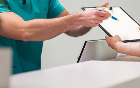 pen gebruiken zorg praktijk balie formulier hygienisch